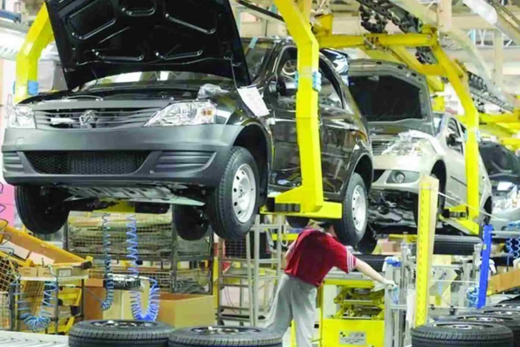 Why Automobile Industry is Going Down in India