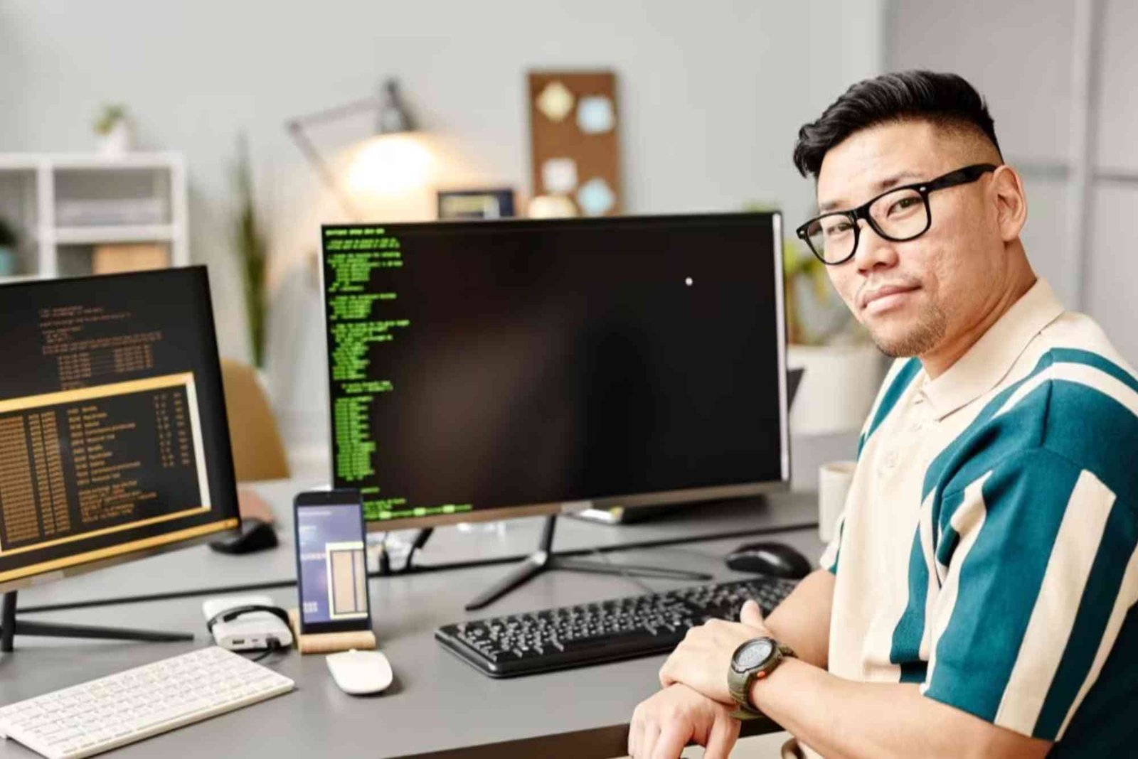 How to Become a Full-Stack Developer