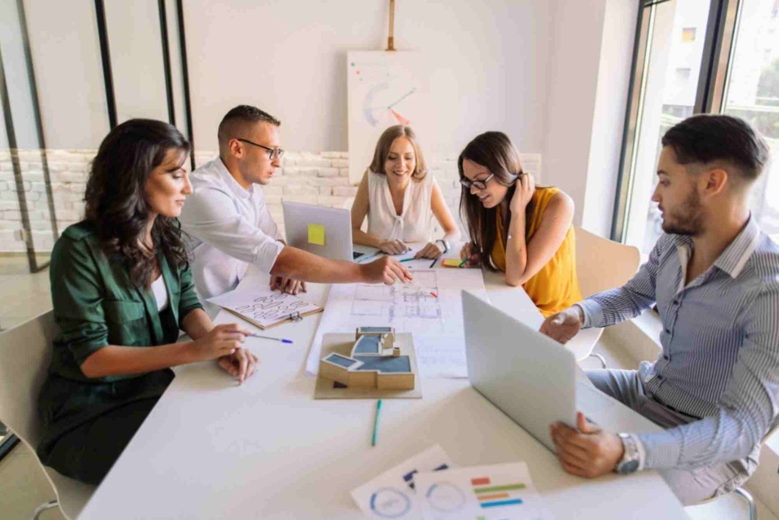 Complete Guide To F&B Consulting And Marketing In Dubai