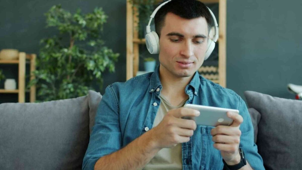 Hero Featured Article